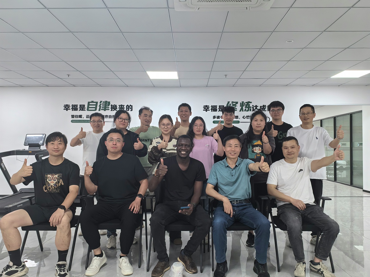 外國友商來訪（fǎng）江蘇森（sēn）維電子有限公司